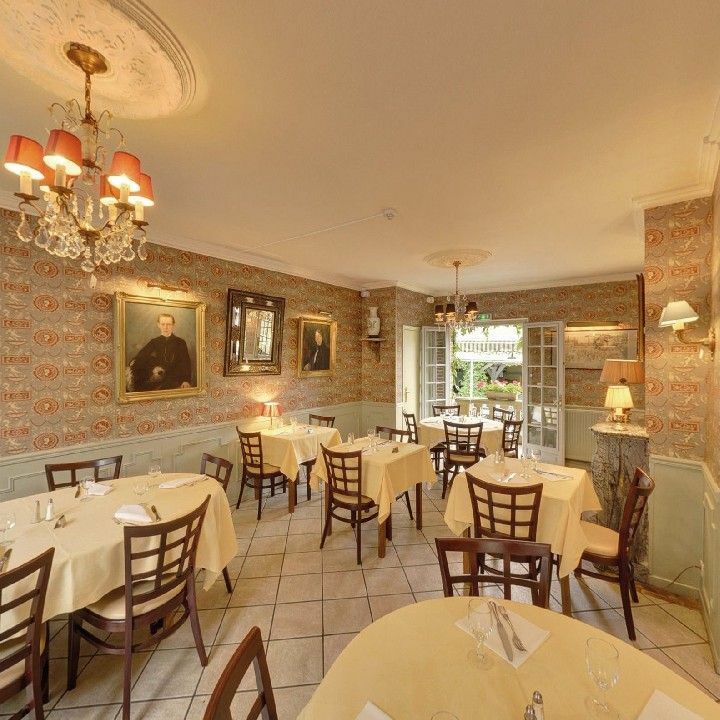 Les Lions De Beauclerc Hotel Lyons-la-Foret Exterior photo